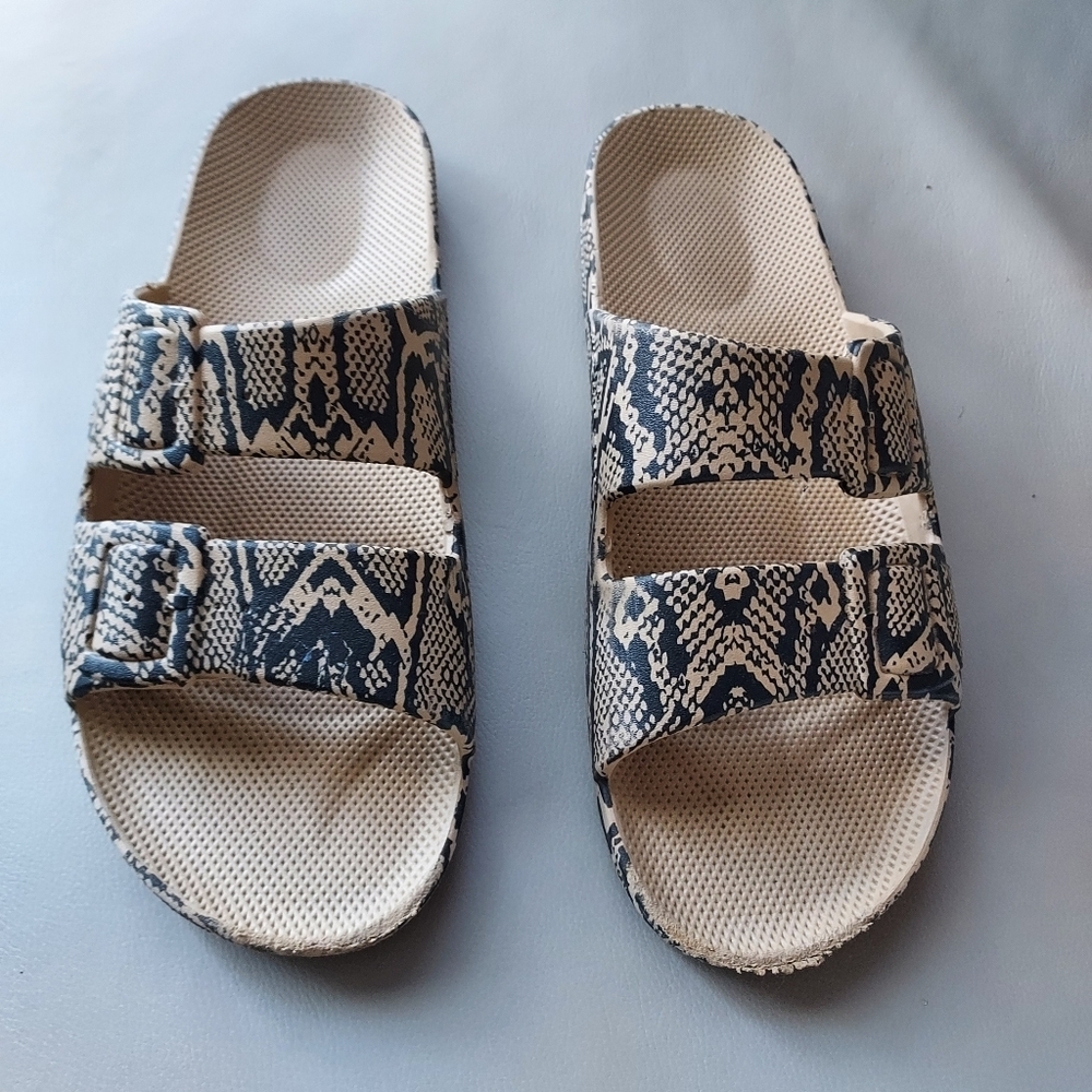 Freedom Moses snake print sandals Sz-11-12